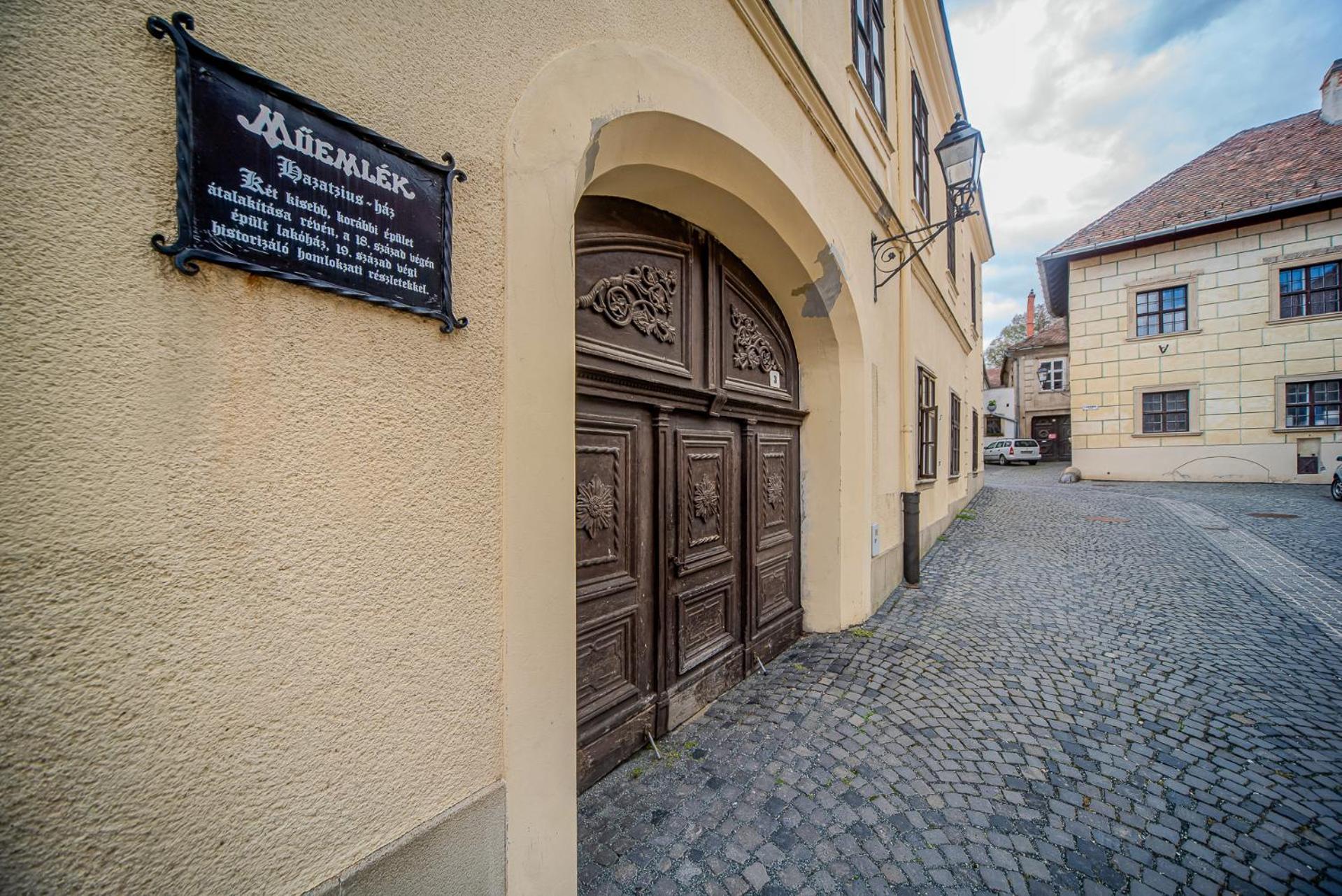 Korde Apartman Кёсег Экстерьер фото